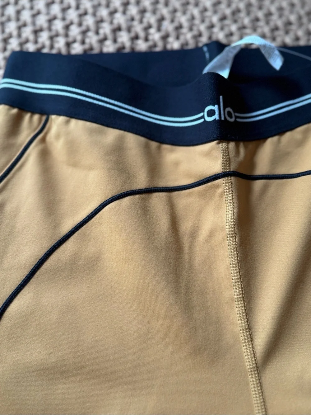 ALO Yoga brand new